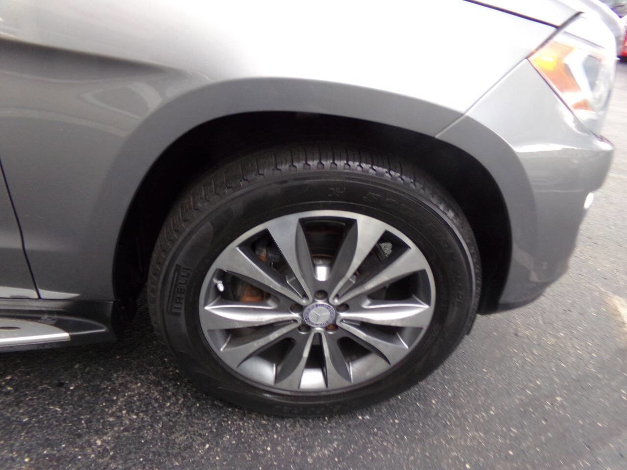 Used 2015 Mercedes-Benz GL 450 GL 450 4MATIC AWD 4dr SUV image 39