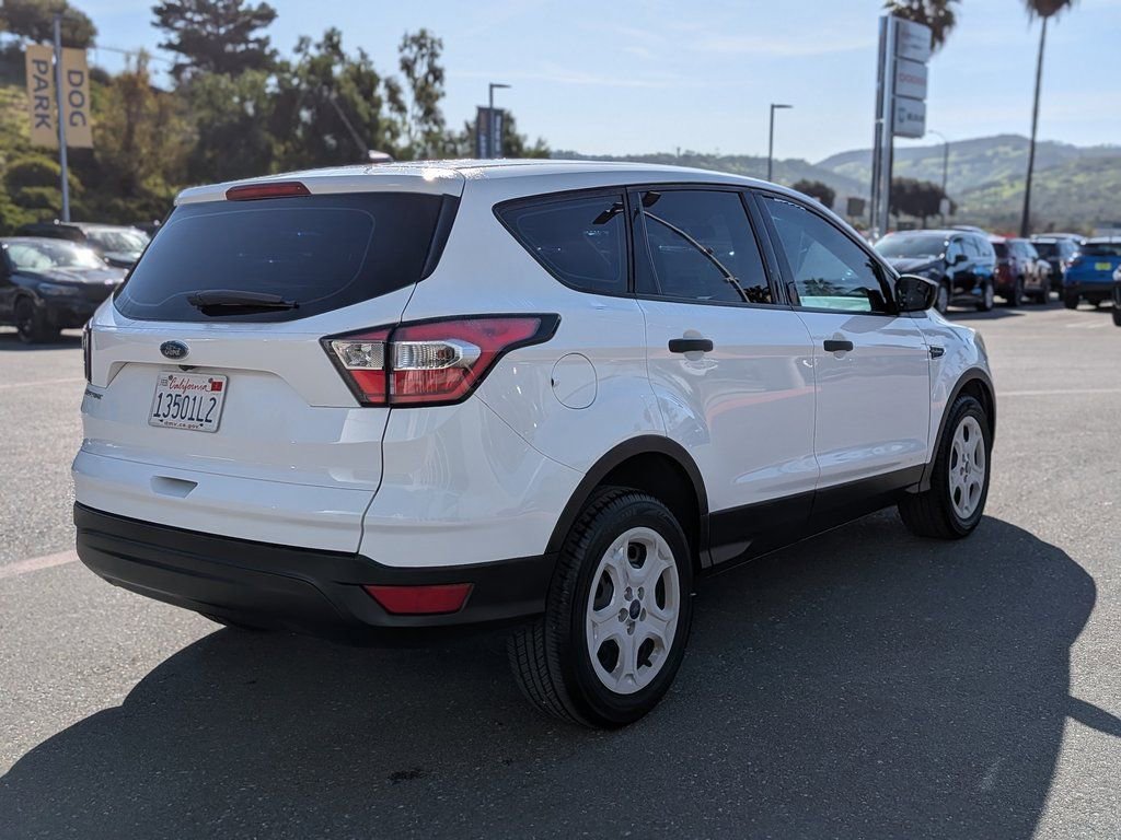 Used 2018 Ford Escape S image 5