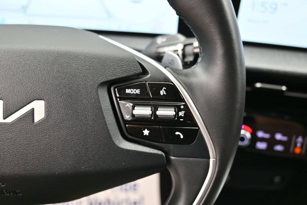 Used 2024 Kia EV6 Wind w/ Wind Technology Package AWD/4WD image 20
