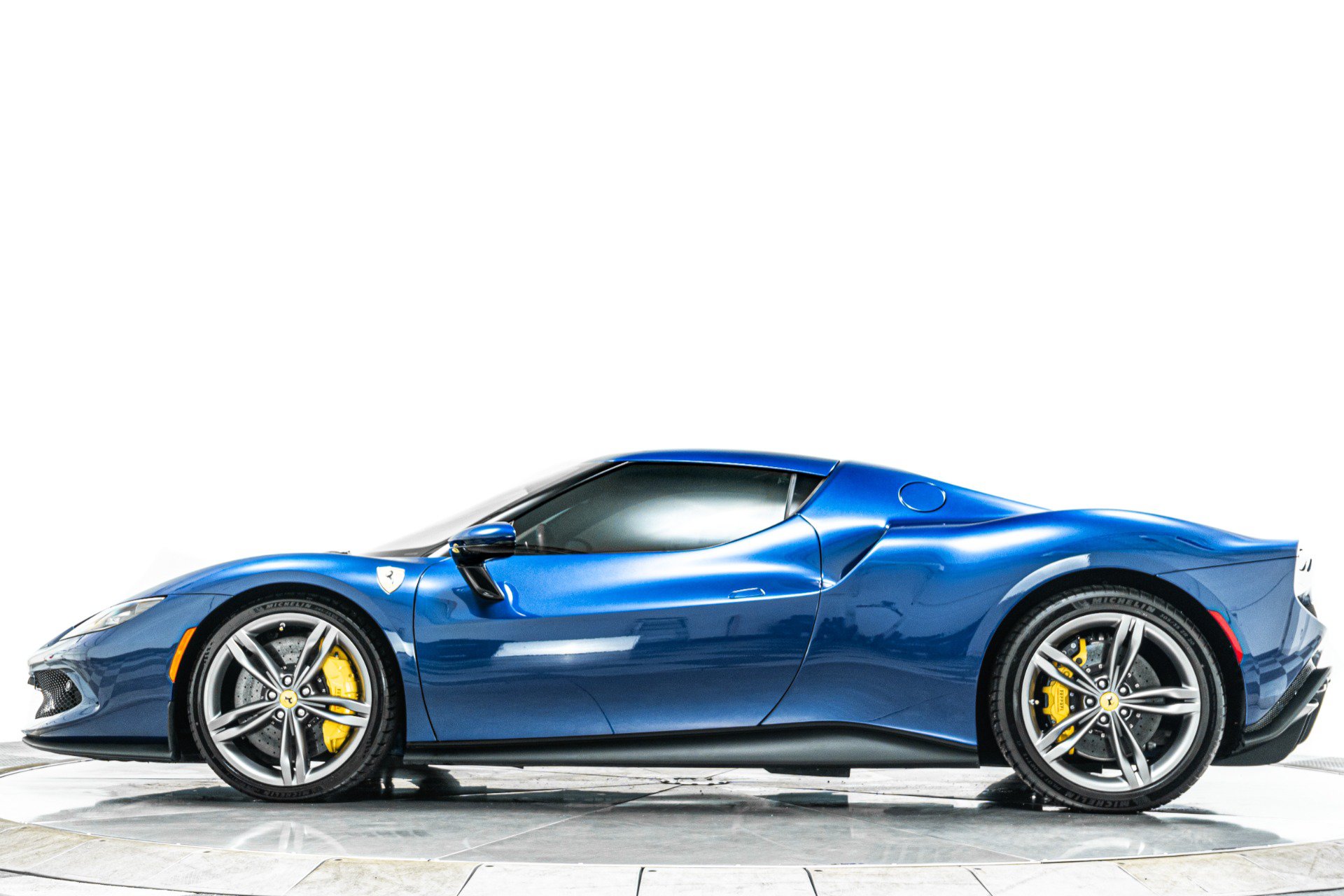 Used 2024 Ferrari 296 GTB RWD image 6
