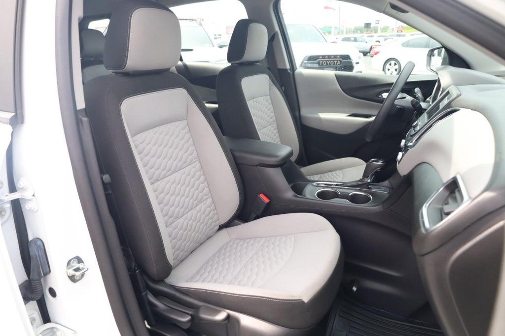 Used 2021 Chevrolet Equinox LS FWD image 20