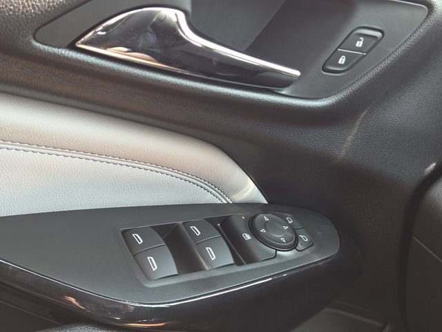 New 2026 Chevrolet Trax LT w/ LT Convenience Package FWD image 21
