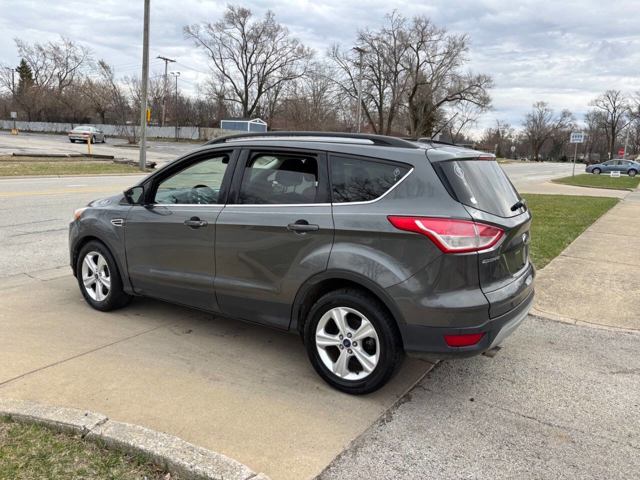 Used 2016 Ford Escape SE w/ Equipment Group 201A AWD/4WD image 17