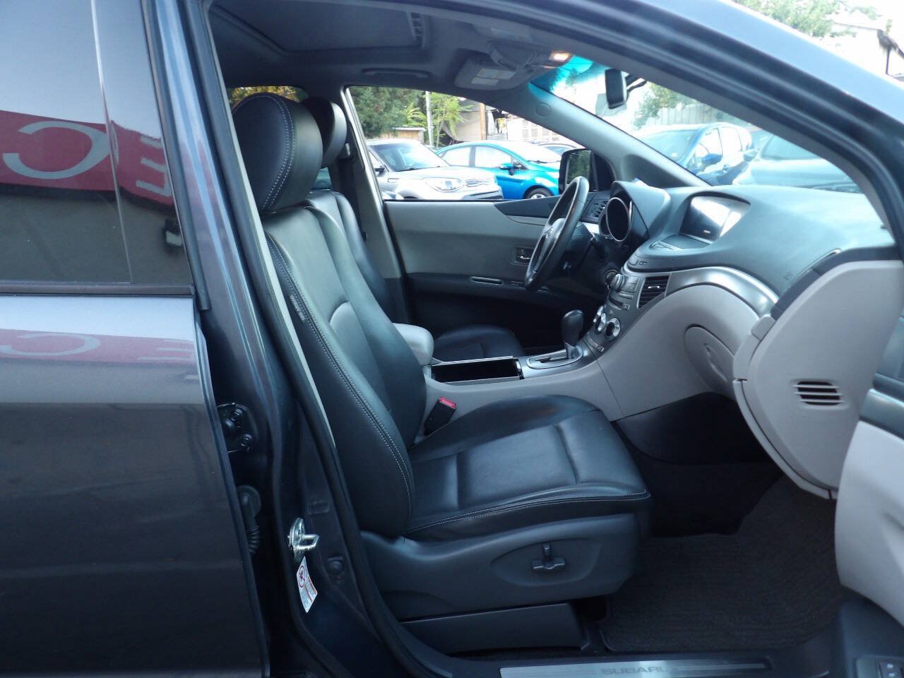Used 2011 Subaru Tribeca Limited w/ PWR Moonroof Pkg AWD/4WD image 6