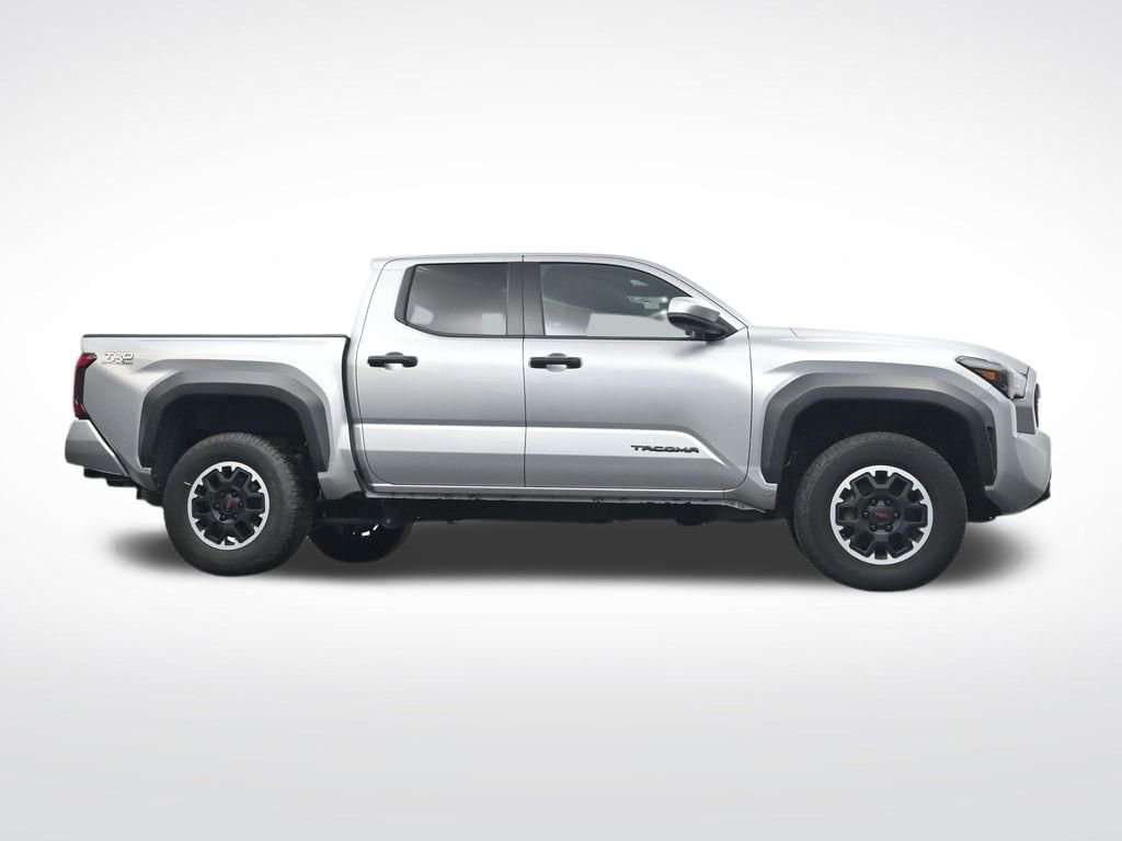 Used 2024 Toyota Tacoma TRD Off-Road image 32