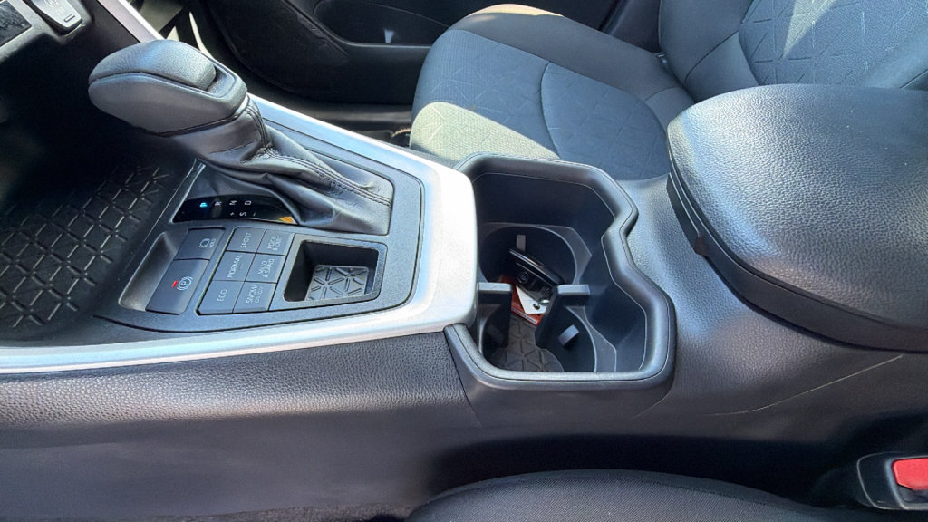 Certified 2025 Toyota RAV4 XLE AWD/4WD image 13