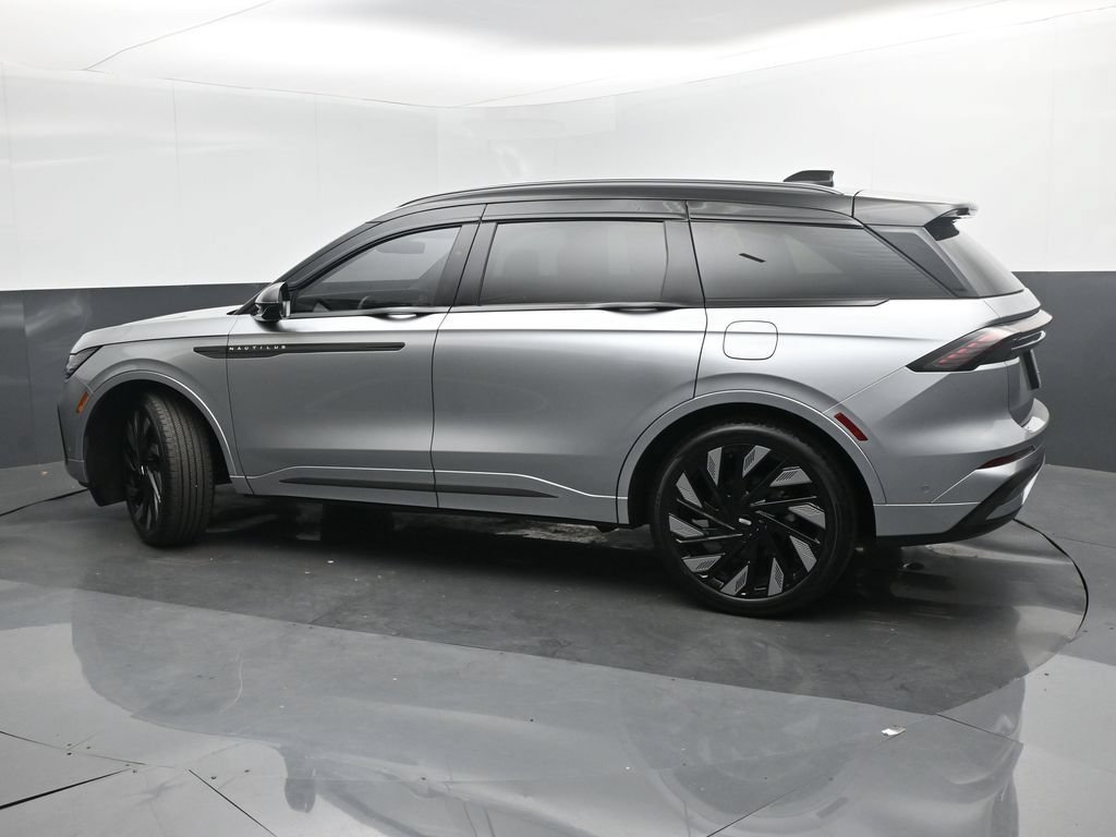 Used 2024 Lincoln Nautilus Black Label w/ Jet Appearance Package (87T) AWD/4WD image 28