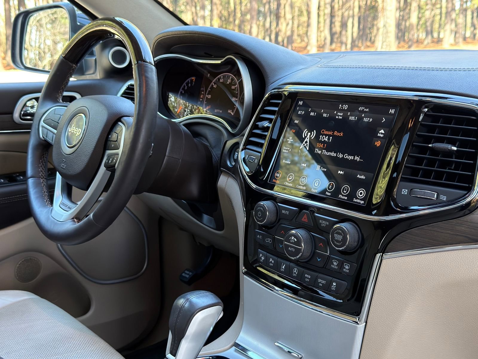 Used 2020 Jeep Grand Cherokee Summit image 20