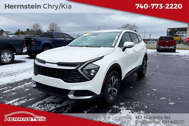 Used 2024 Kia Sportage EX image 3