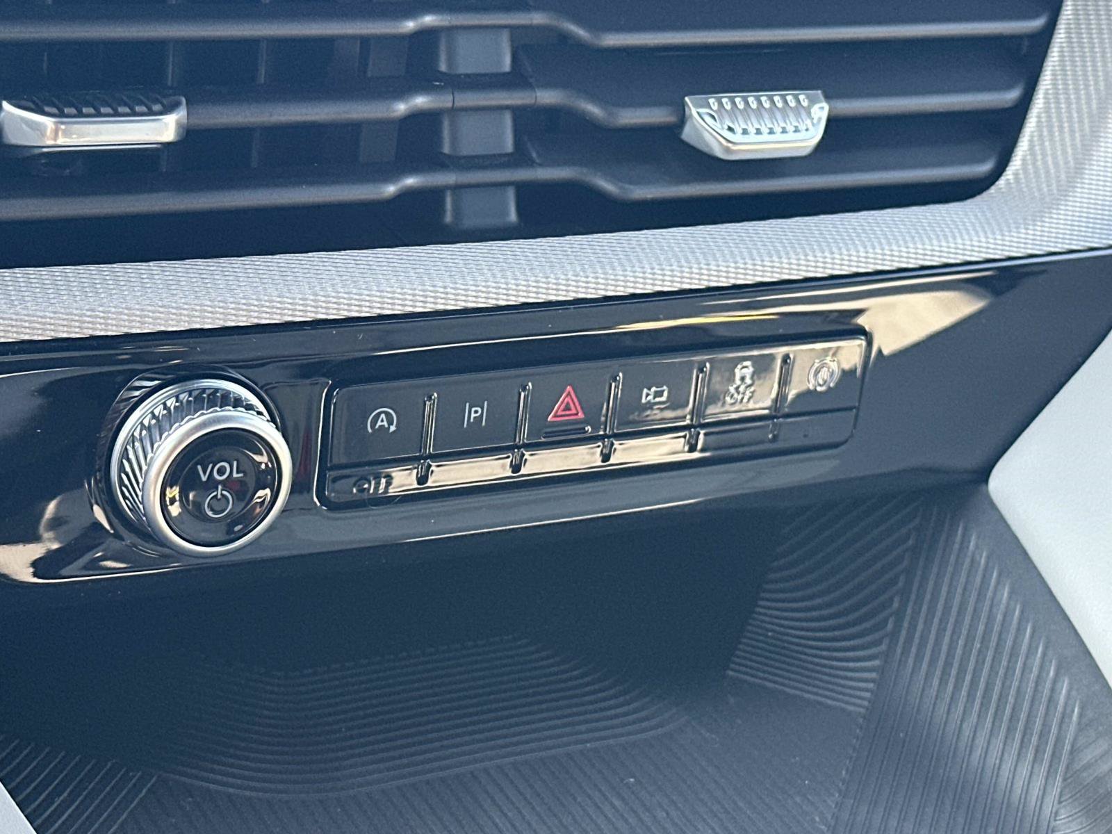 New 2027 Ford Explorer Active w/ Active Comfort Package AWD/4WD image 10