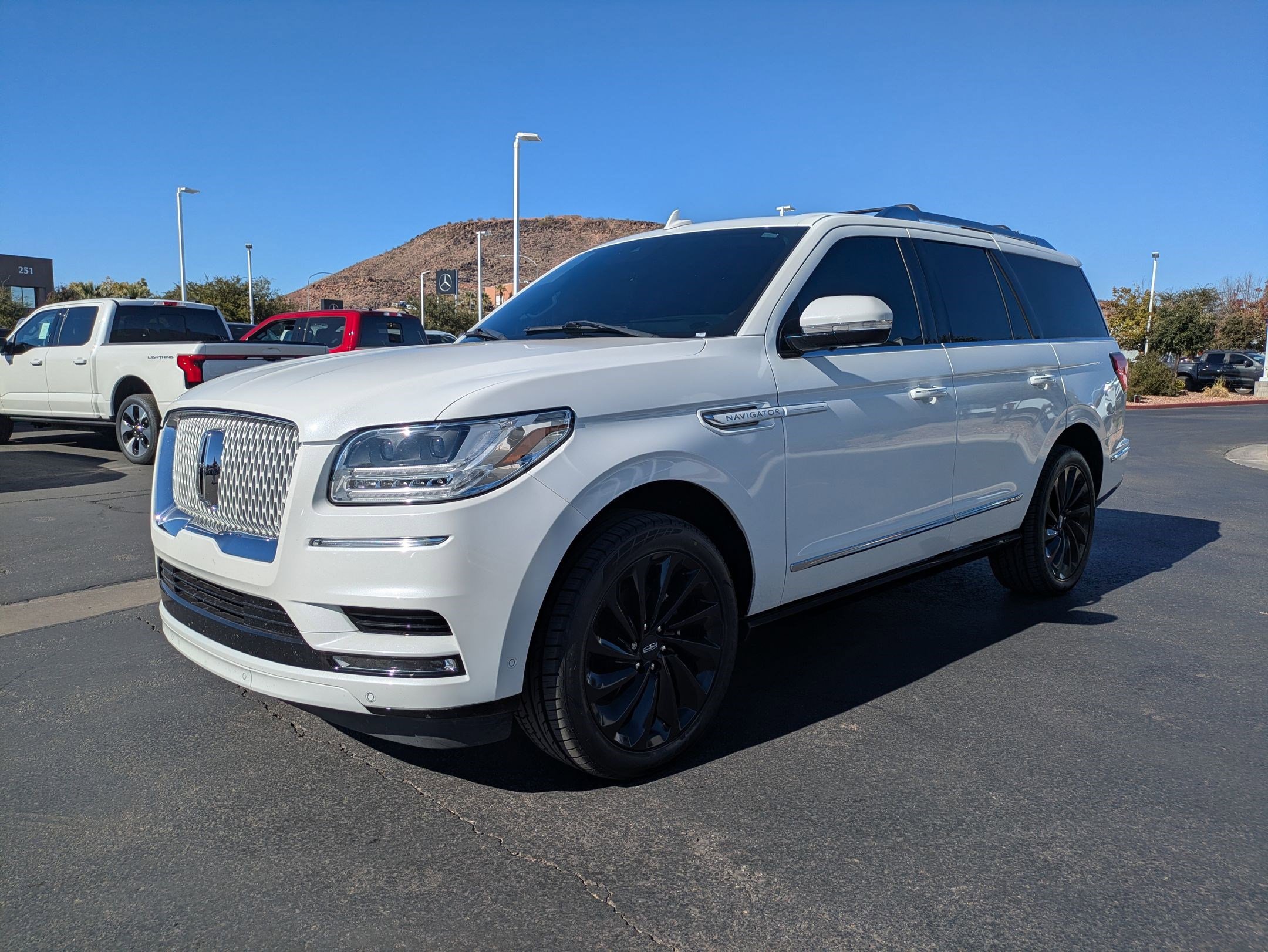 Used 2021 Lincoln Navigator Reserve image 8