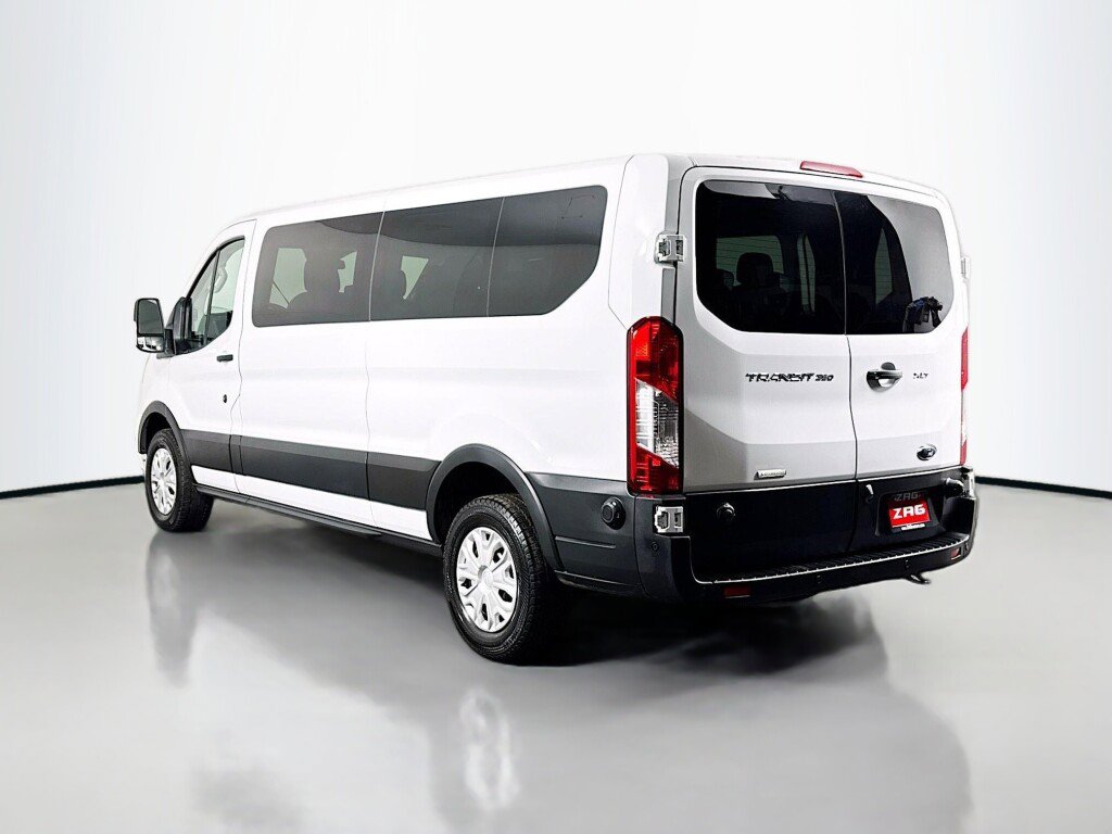 Used 2024 Ford Transit 350 XLT image 3