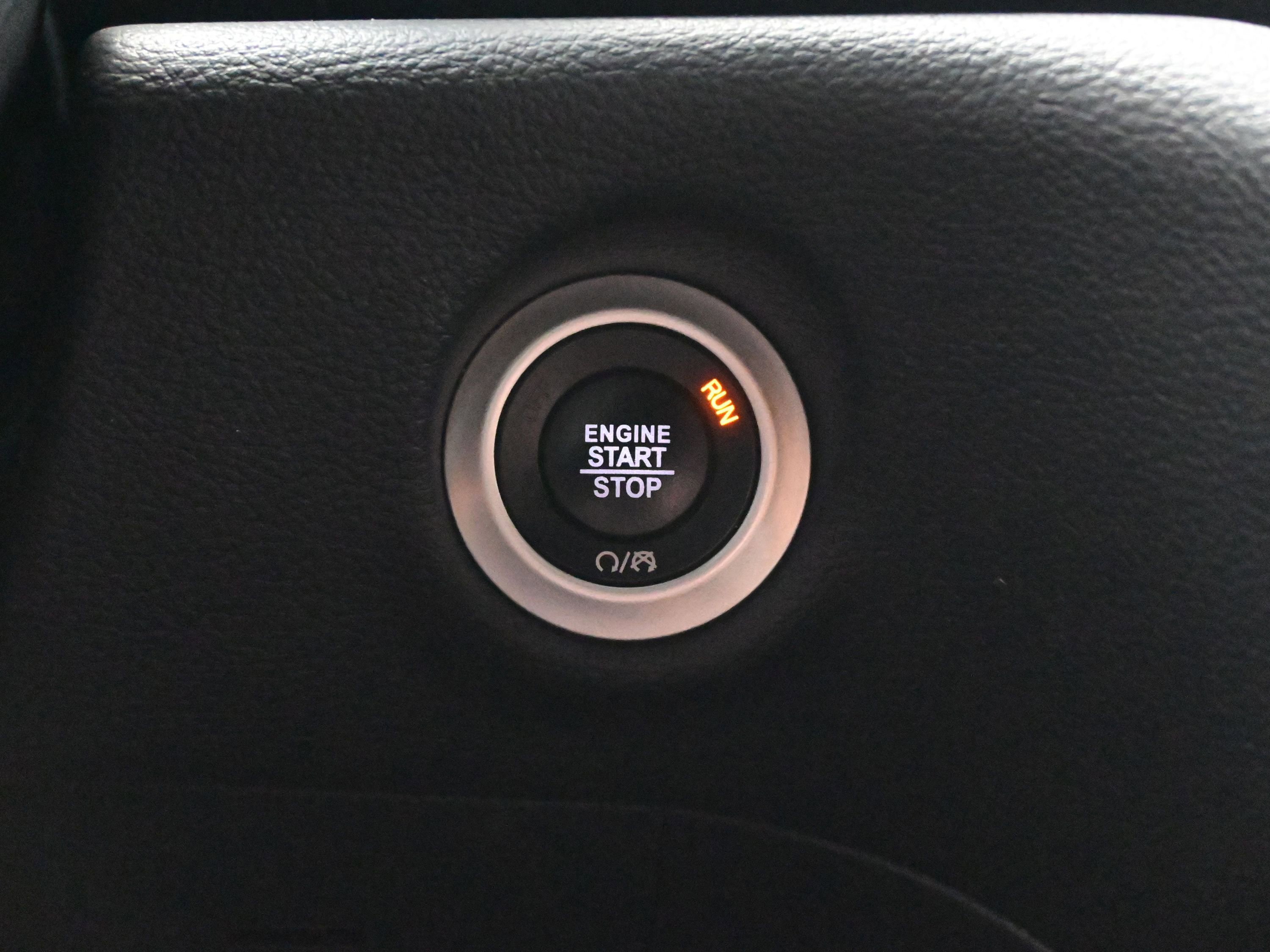 Used 2024 Chrysler Pacifica Pinnacle image 24