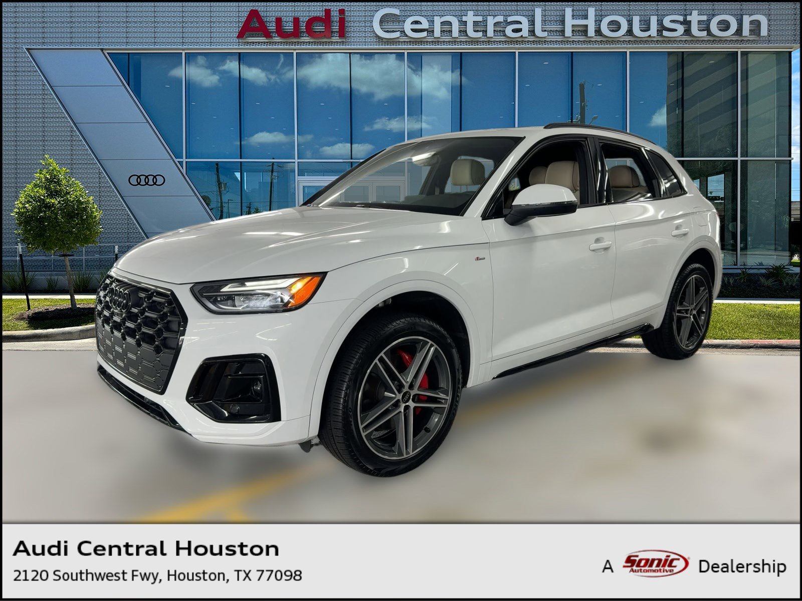 Used 2024 Audi Q5 e Premium Plus