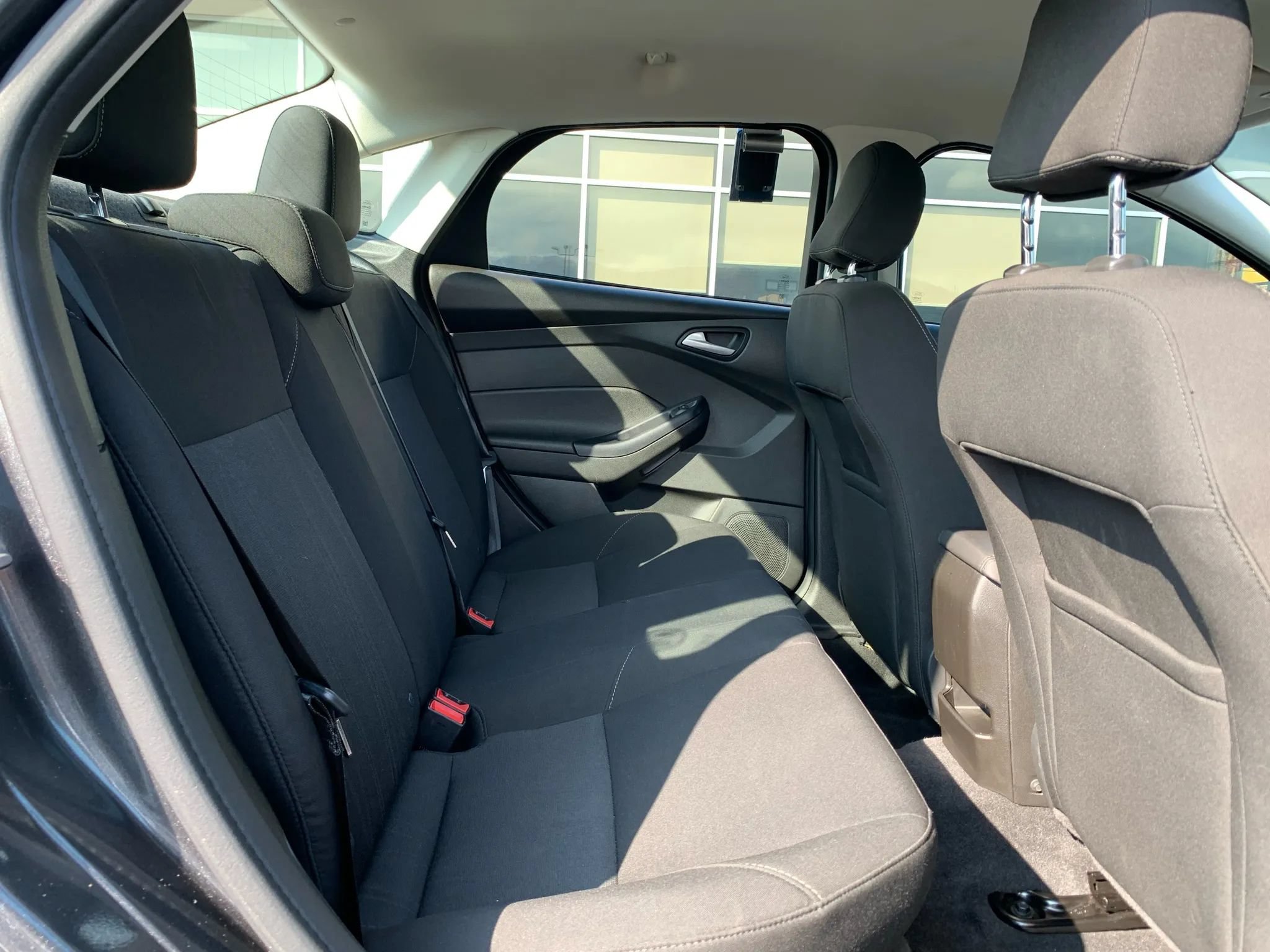 Used 2016 Ford Focus SE FWD image 27