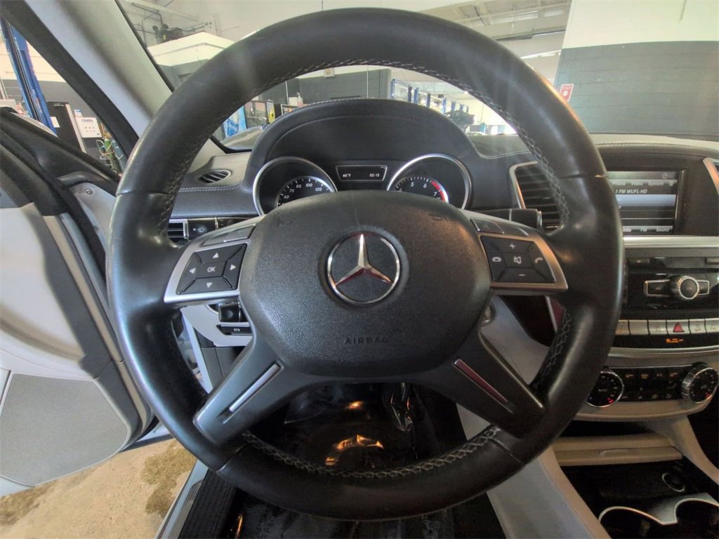 Used 2013 Mercedes-Benz ML 550 4MATIC w/ Premium 1 Pkg image 18
