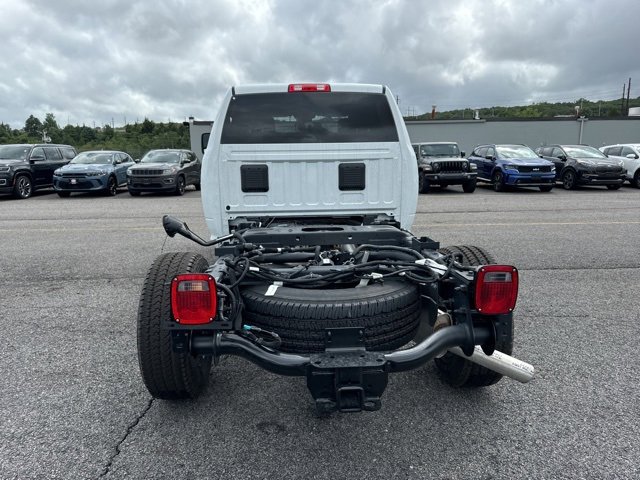 New 2024 RAM 3500 Tradesman image 4