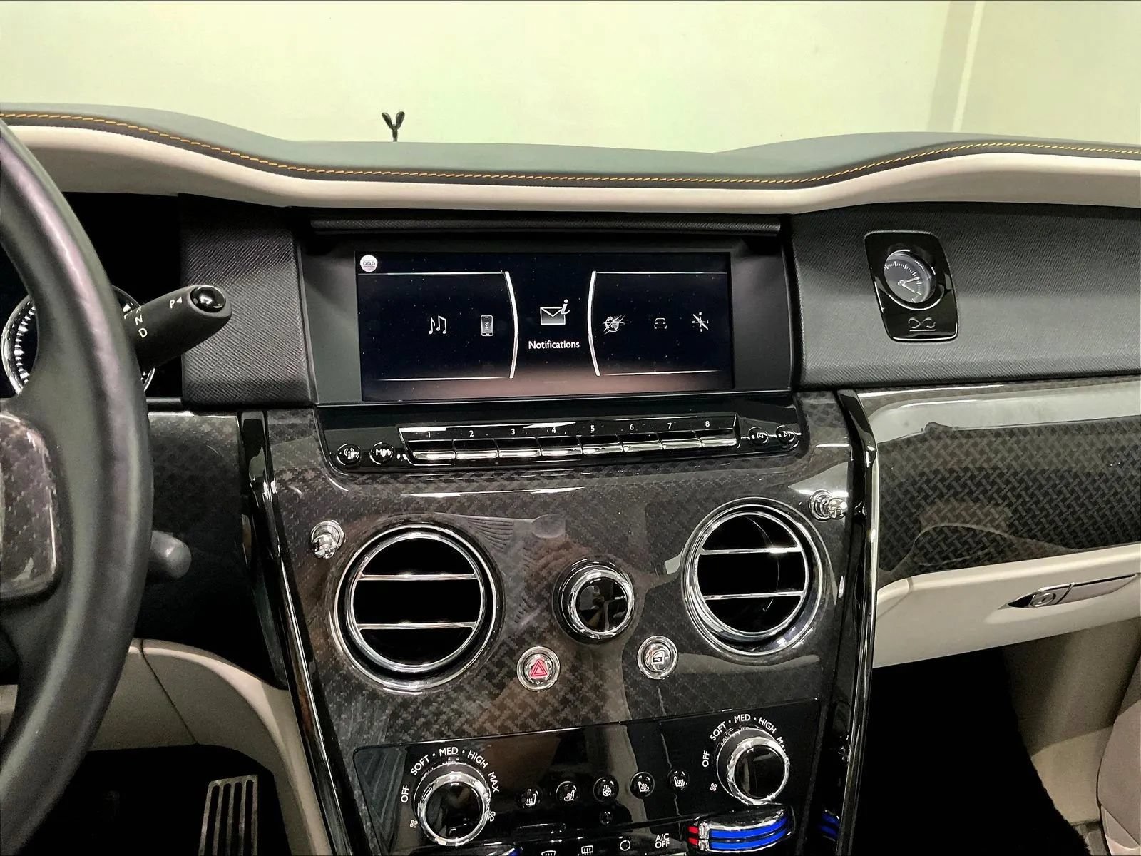 Used 2021 Rolls-Royce Cullinan Black Badge AWD/4WD image 25