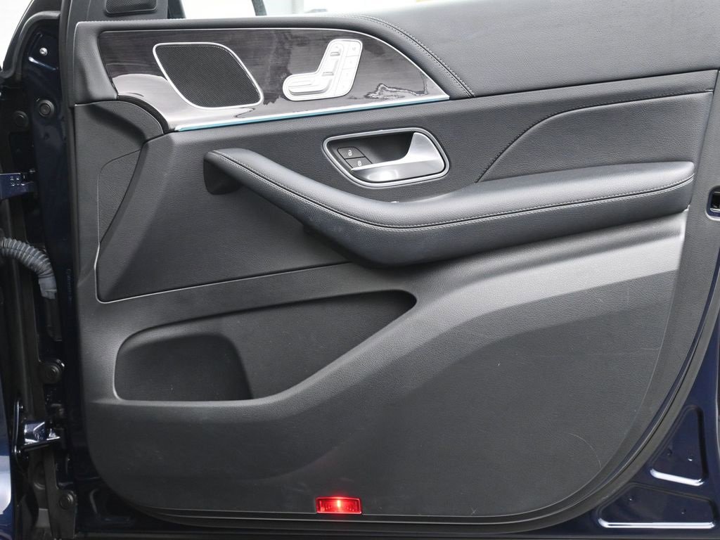 Used 2021 Mercedes-Benz GLE 450 4MATIC image 24