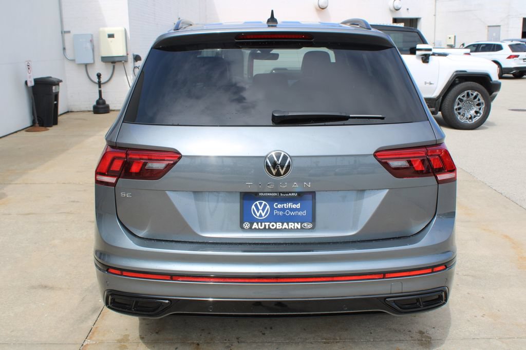 Certified 2024 Volkswagen Tiguan SE R-Line FWD image 5