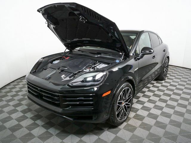 New 2026 Porsche Cayenne E-Hybrid Coupe image 33