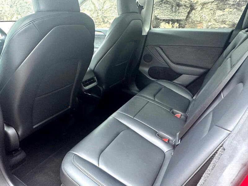 Used 2023 Tesla Model Y Long Range image 32