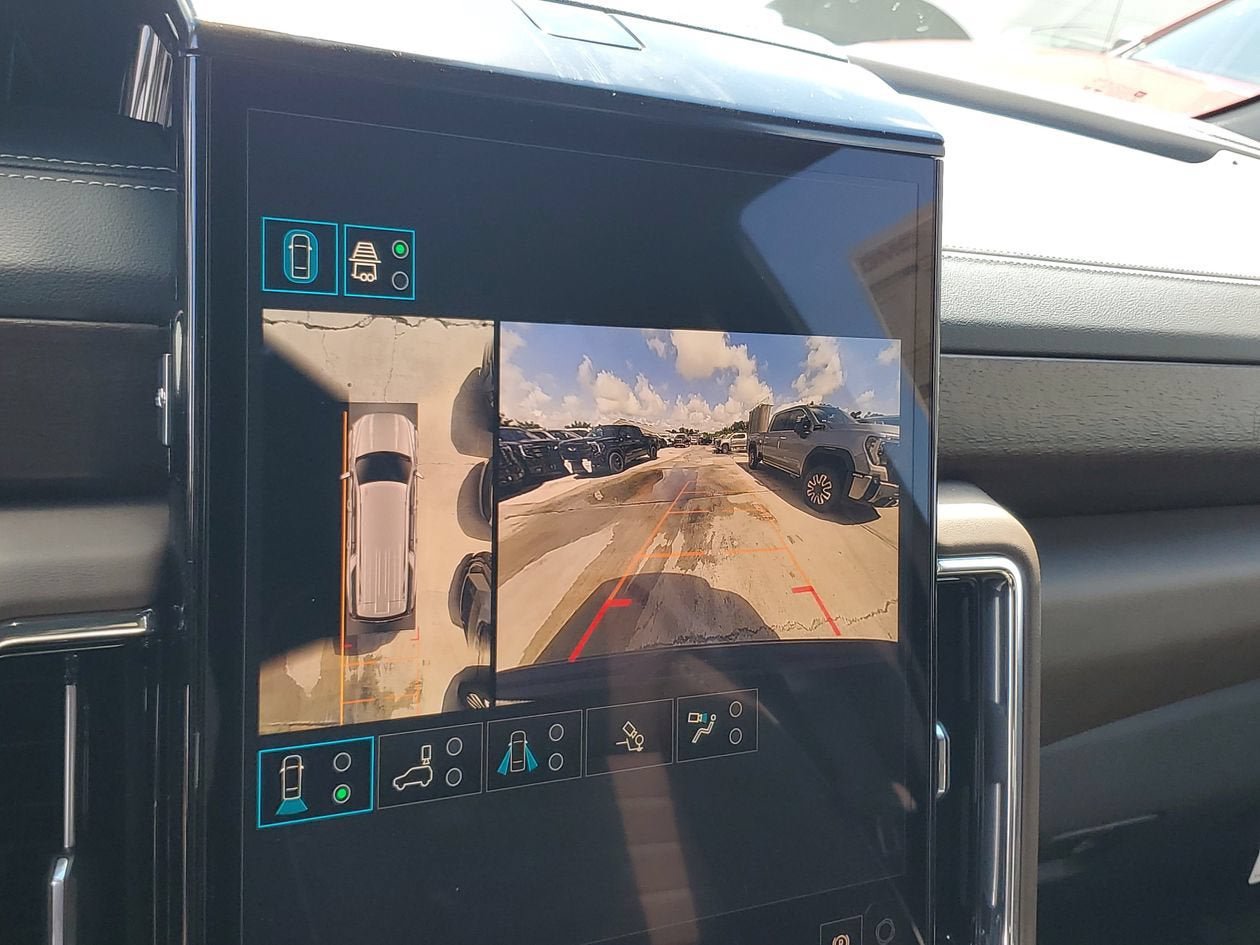 New 2026 GMC Yukon XL Denali Ultimate AWD/4WD image 22