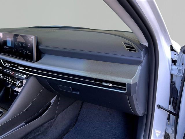 Used 2026 Hyundai Sonata SE FWD image 25