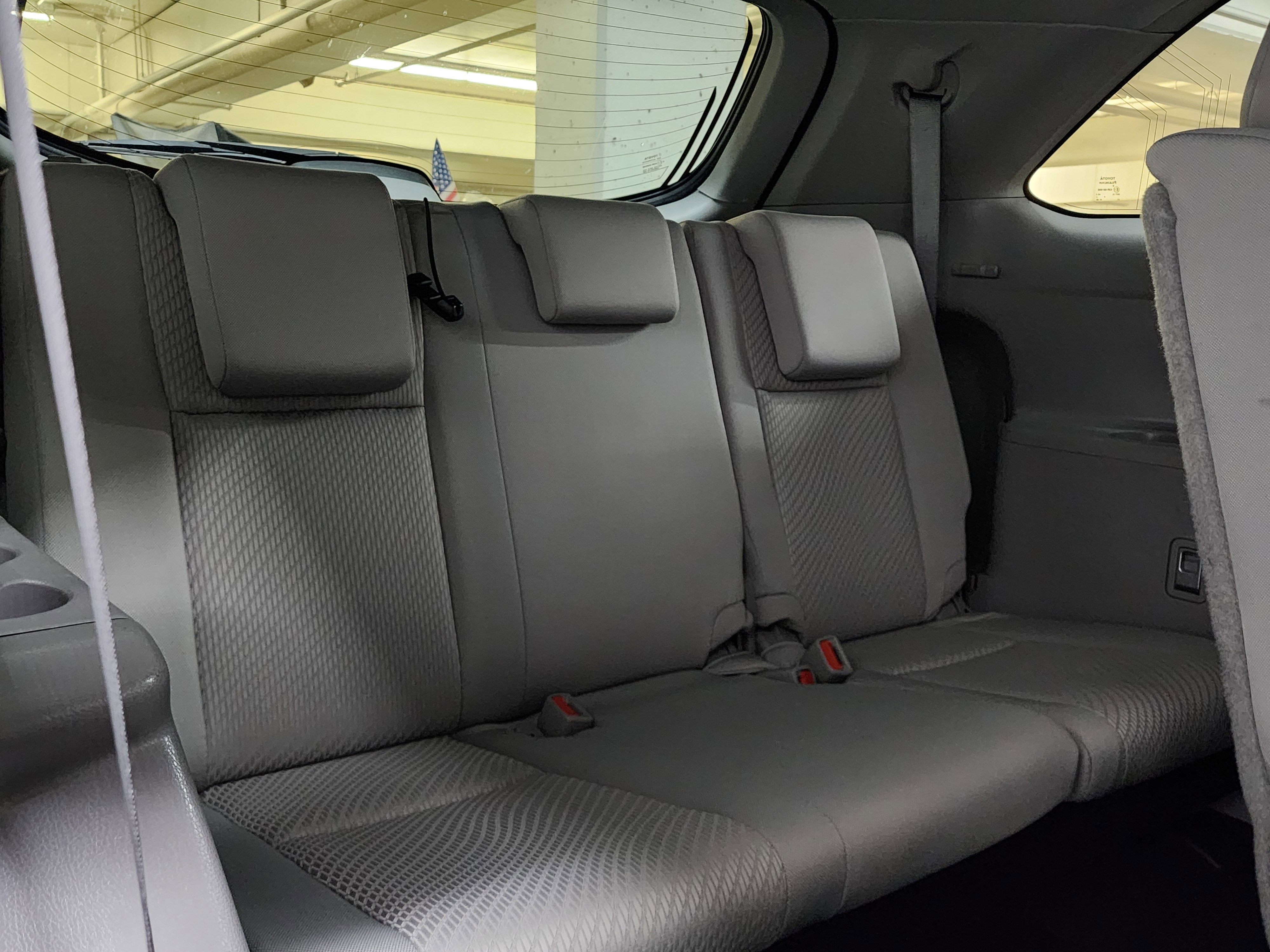 Used 2017 Toyota Highlander LE image 22