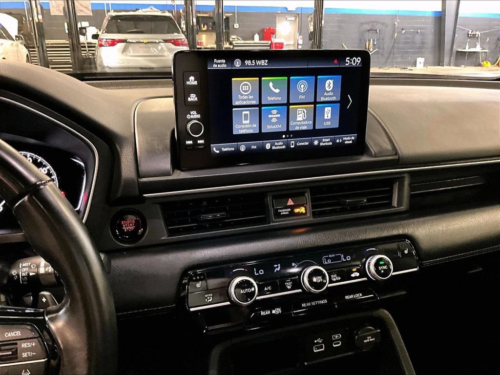Used 2025 Honda Pilot EX-L image 19