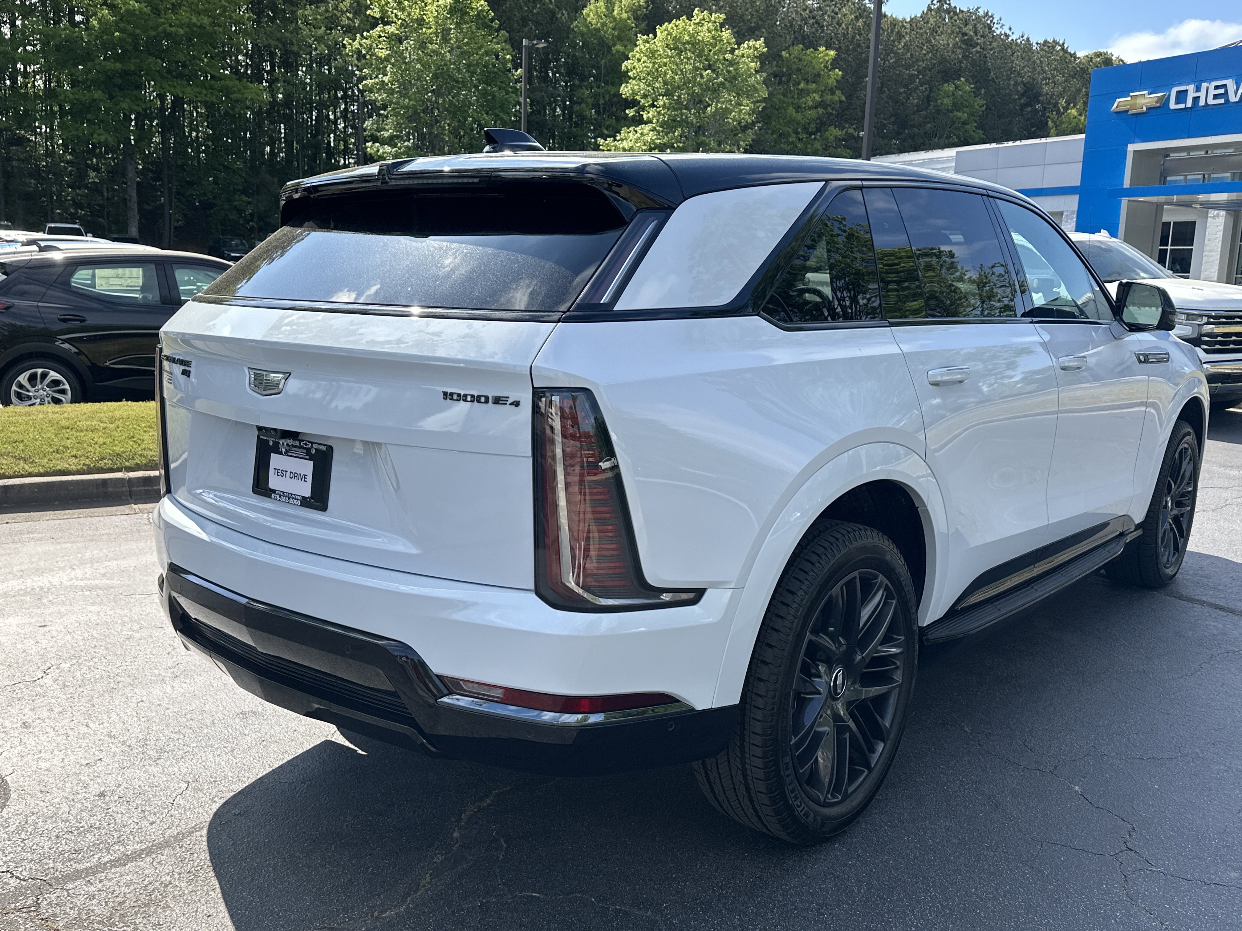 Used 2026 Cadillac Escalade IQ Sport 2 w/ LPO, ONYX Package AWD/4WD image 5