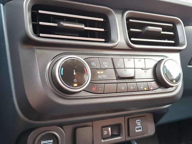 Used 2024 Ford Maverick Lariat AWD/4WD image 14
