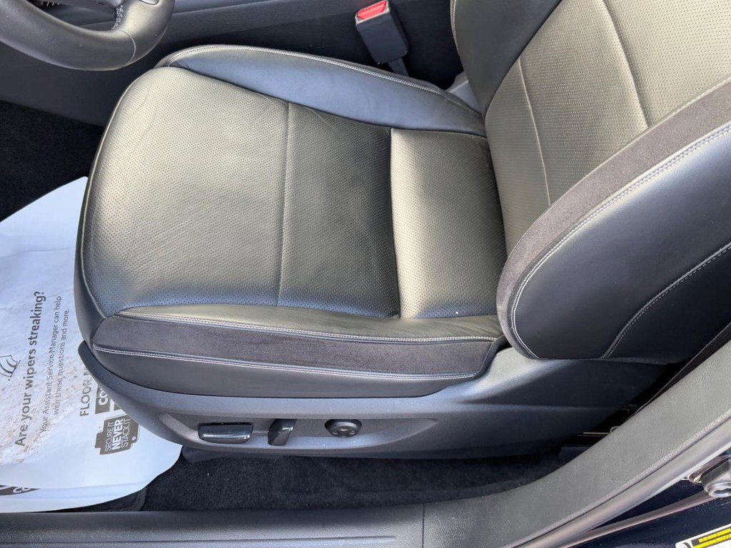 Used 2023 INFINITI QX55 Sensory image 16