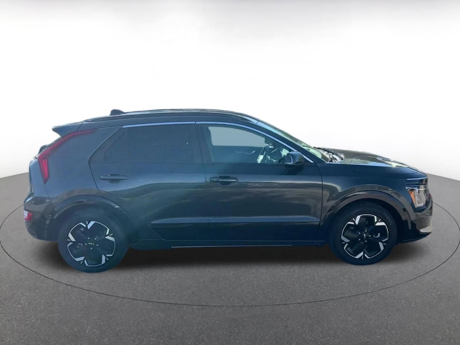 Used 2023 Kia Niro Wind FWD image 16