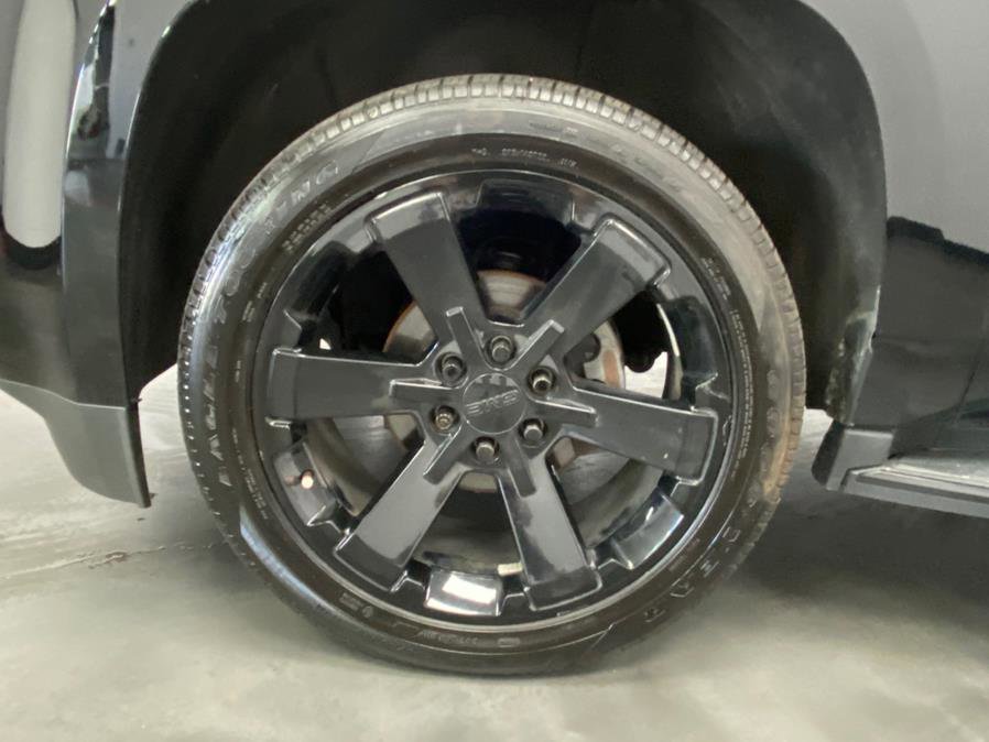 Used 2019 GMC Yukon SLT w/ Graphite Performance Edition image 19