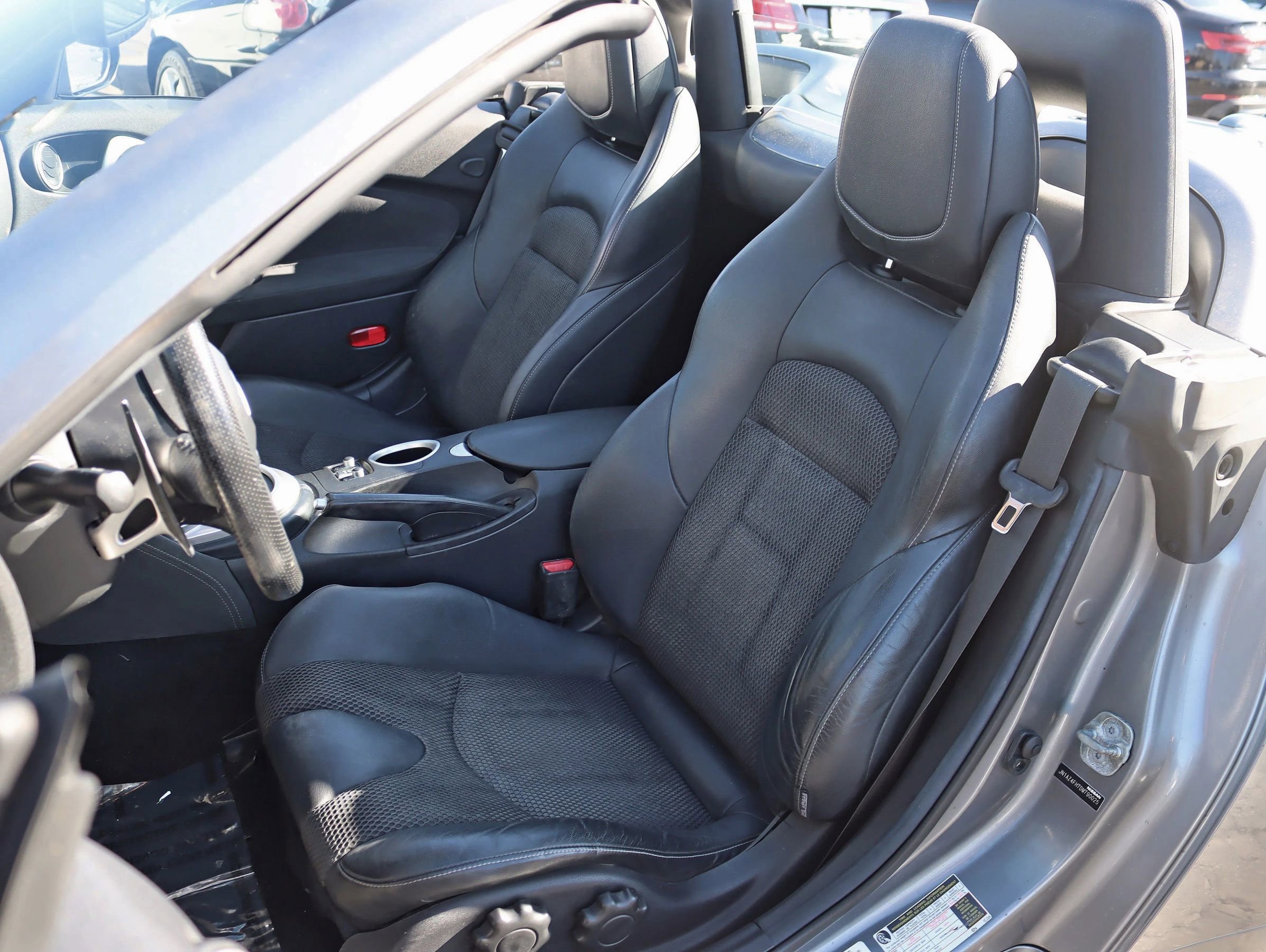 Used 2013 Nissan 370Z Touring RWD image 28