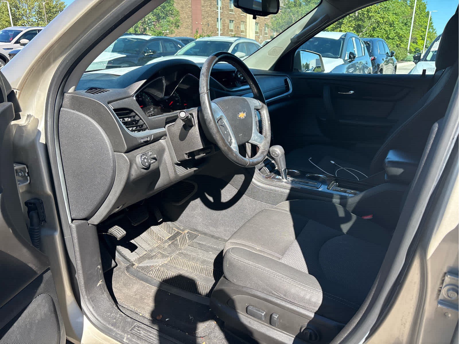 Used 2016 Chevrolet Traverse LT FWD image 6