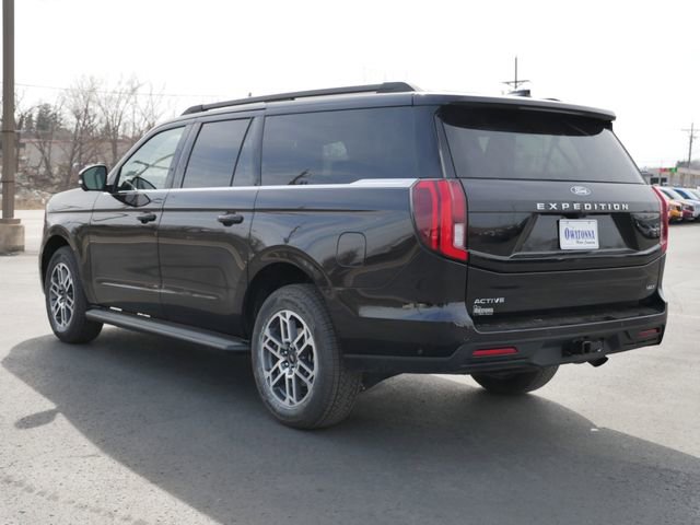 Used 2025 Ford Expedition Max Active AWD/4WD image 3