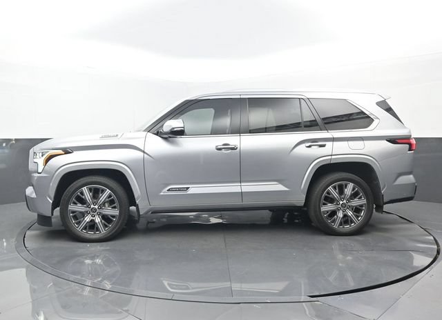 Used 2024 Toyota Sequoia Capstone RWD image 7