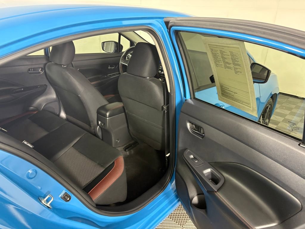 Used 2025 Nissan Versa SR w/ Trunk Package image 31
