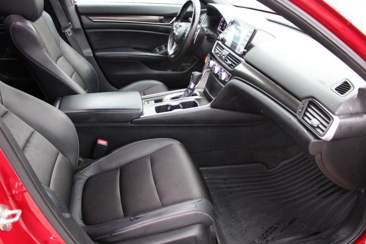 Used 2018 Honda Accord Sport image 8