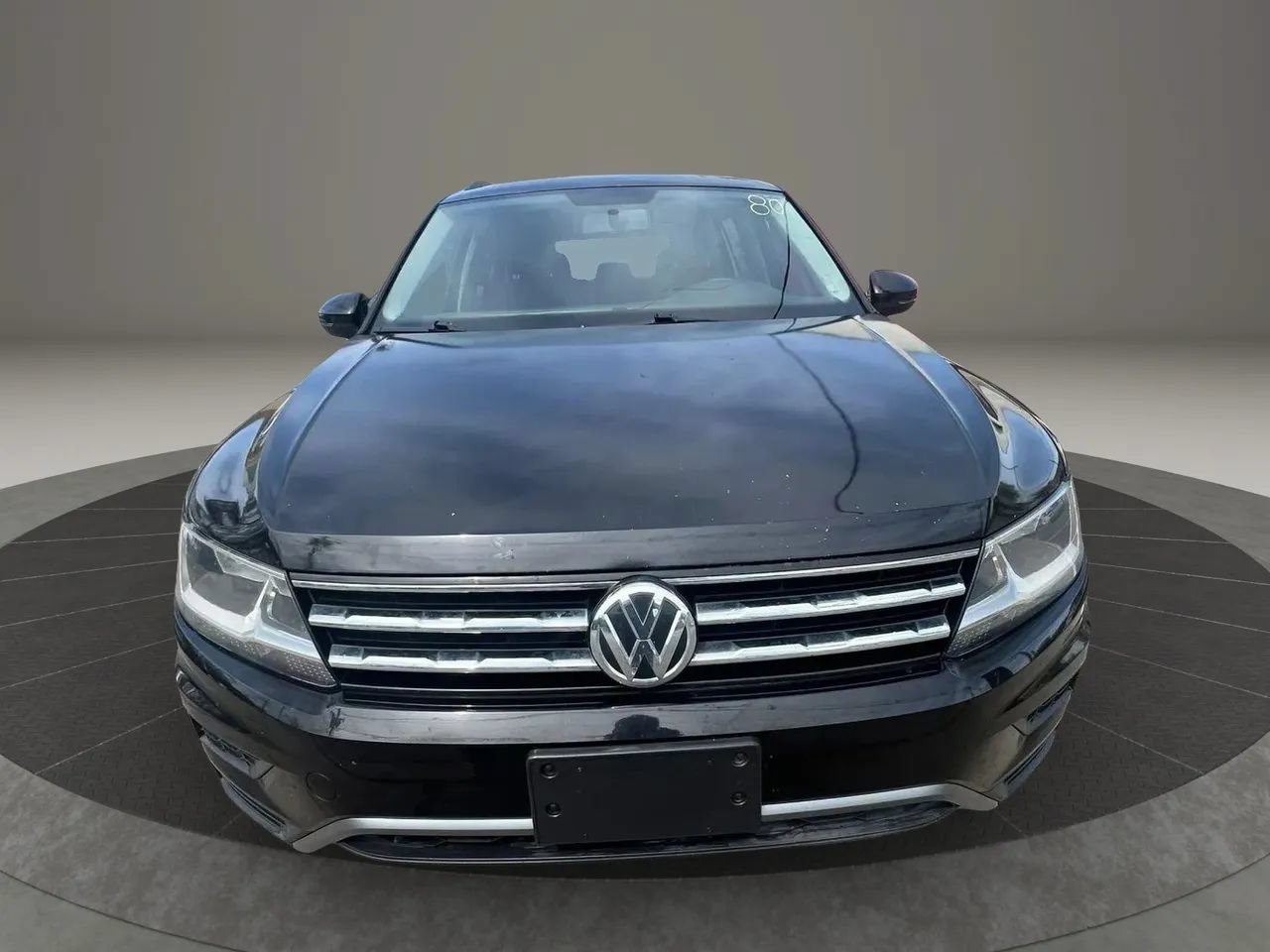 Used 2018 Volkswagen Tiguan S FWD image 2