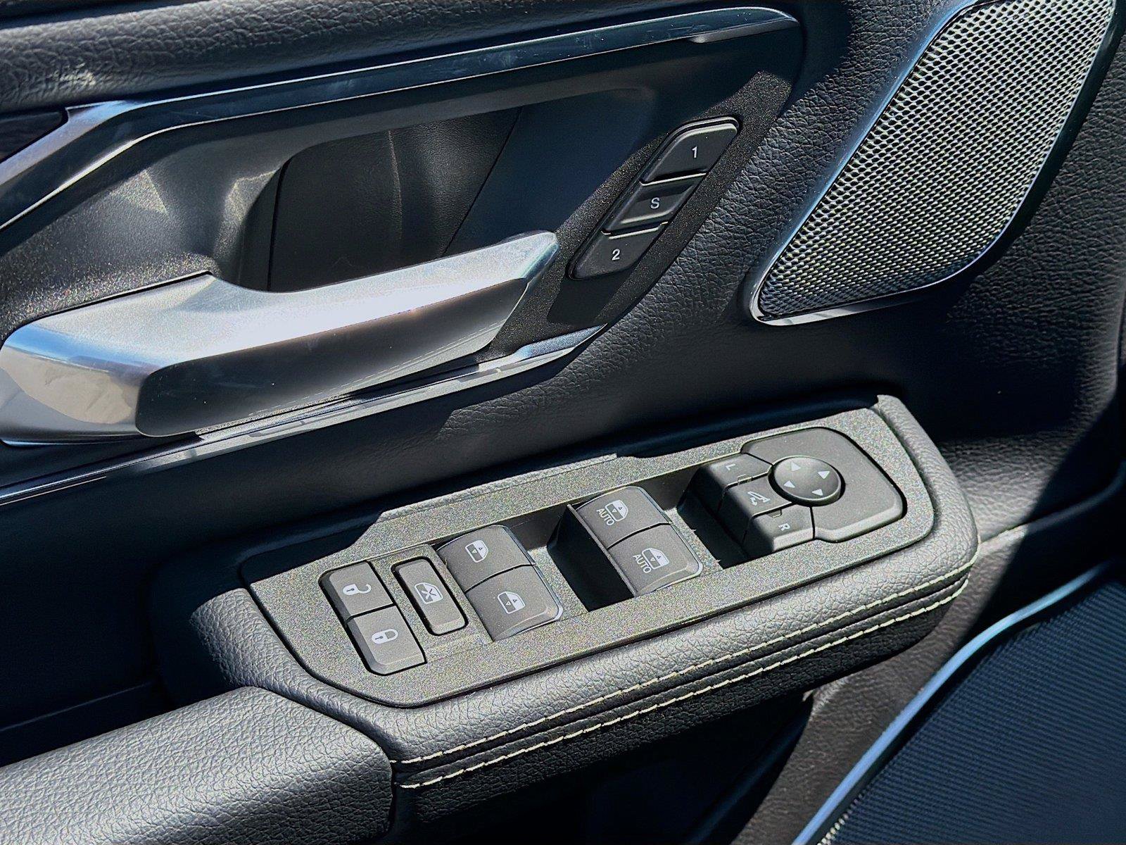 New 2026 RAM 1500 Laramie AWD/4WD image 24