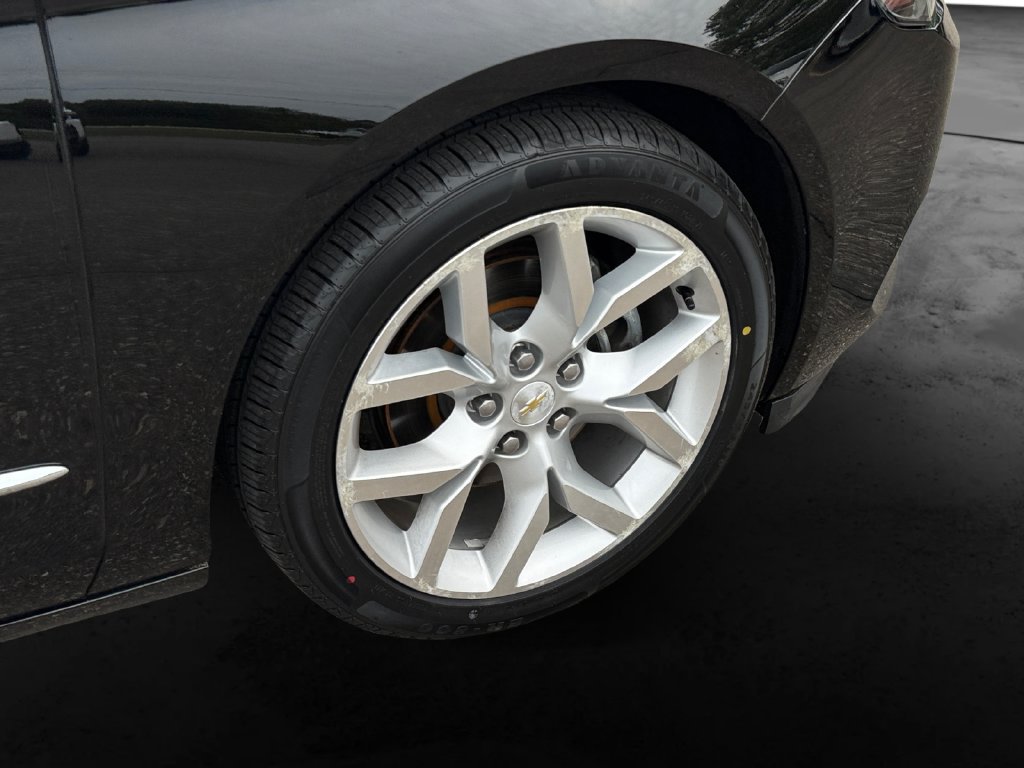 Used 2015 Chevrolet Impala LTZ FWD image 11