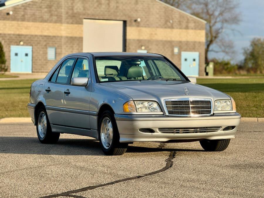 Used 1999 Mercedes-Benz C 230 image 10