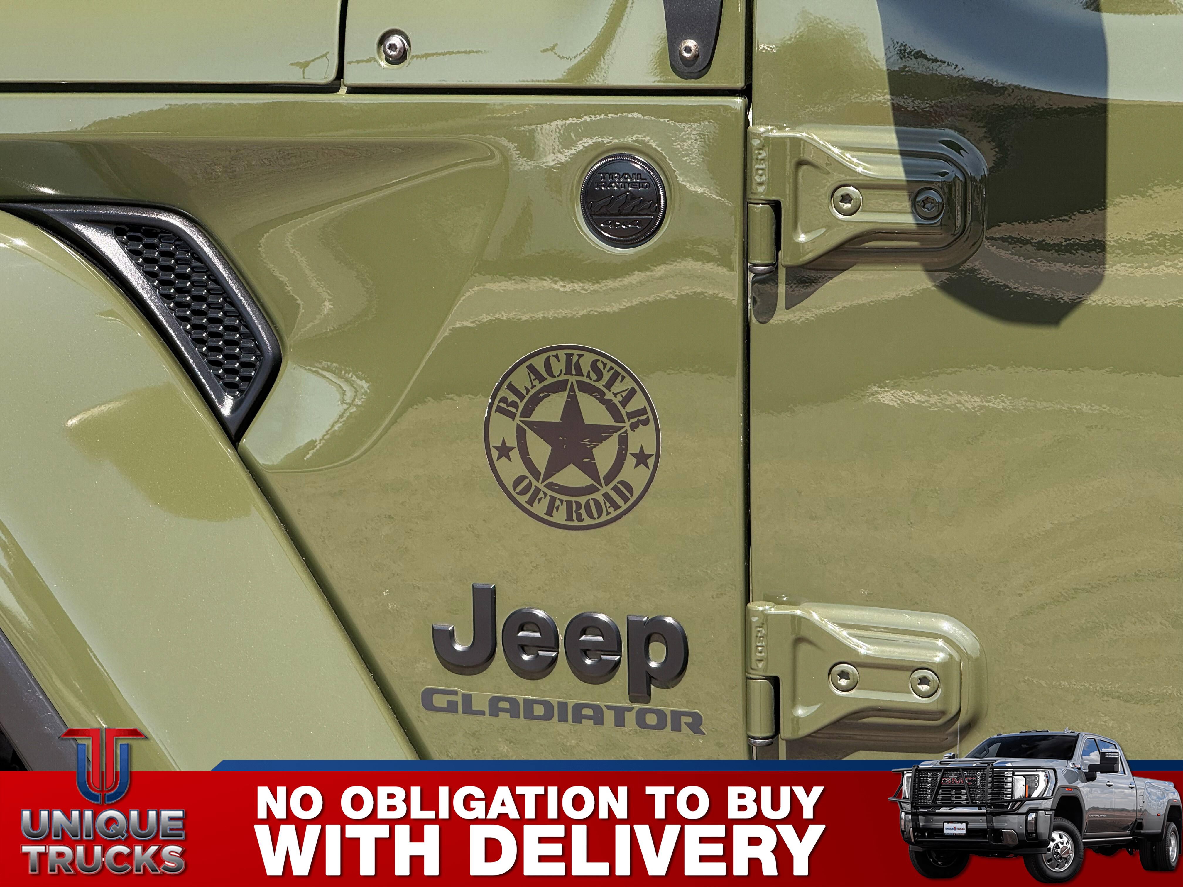 Used 2021 Jeep Gladiator Willys AWD/4WD image 15
