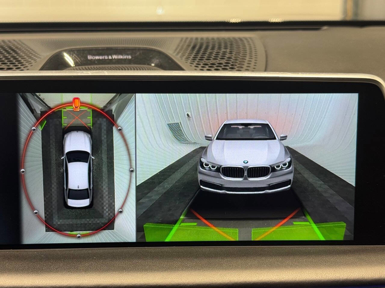 Used 2019 BMW M760i xDrive w/ Luxury Rear Seating Package image 78