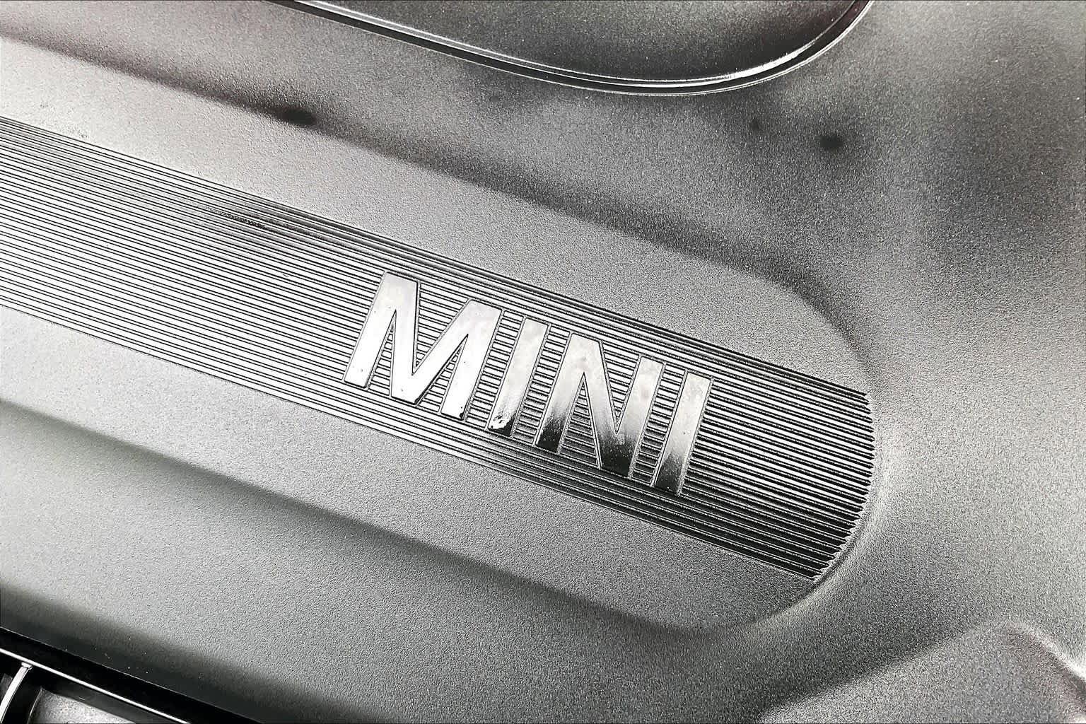 Used 2024 MINI Cooper 2-Door Hardtop FWD image 31