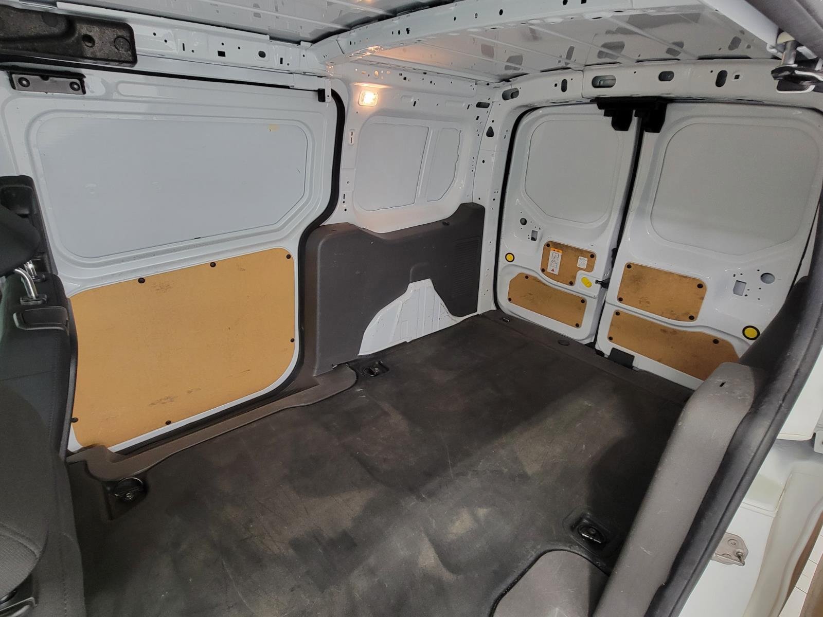 Used 2019 Ford Transit Connect XL FWD image 21