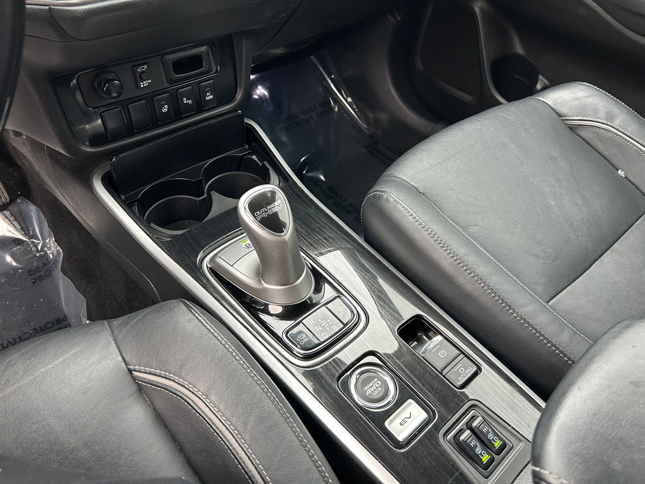 Used 2018 Mitsubishi Outlander GT AWD/4WD image 18